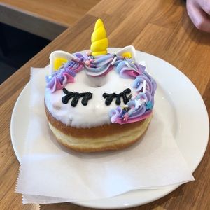 Meet your Posher, Nadia